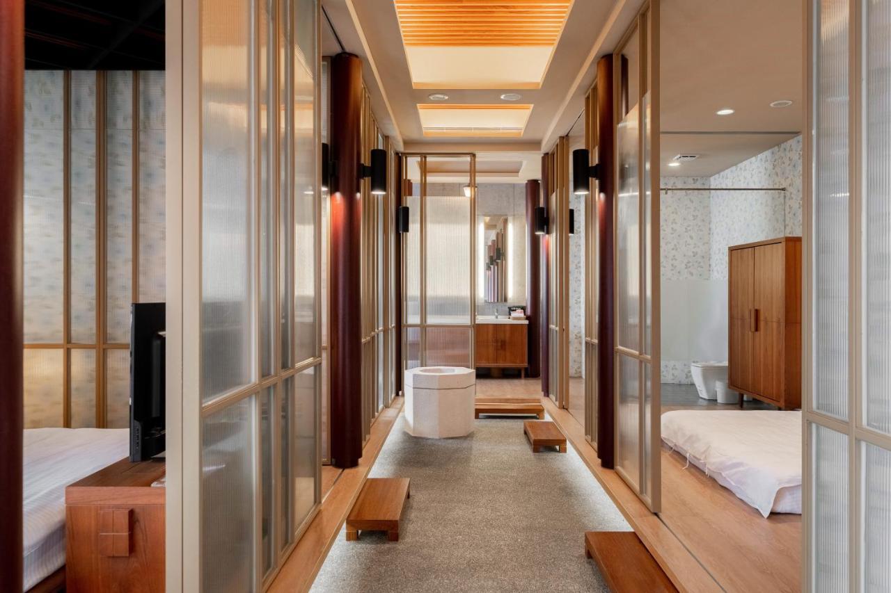 Tian Xia Ju Motel Yilan Exterior photo