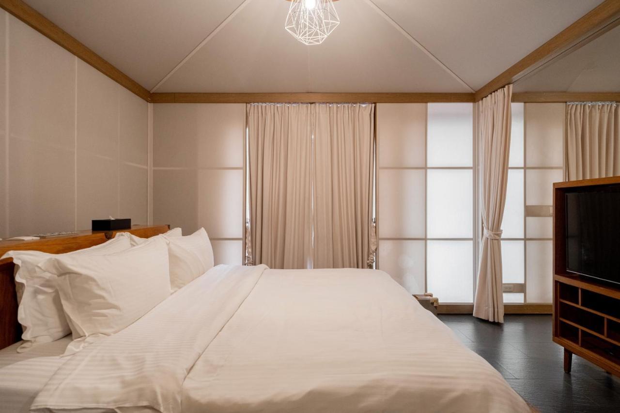 Tian Xia Ju Motel Yilan Exterior photo